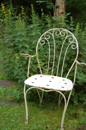 http://www.hildegard-kraeuter-garten.at/media/kraeuterwelt 2010/sessel.JPG
